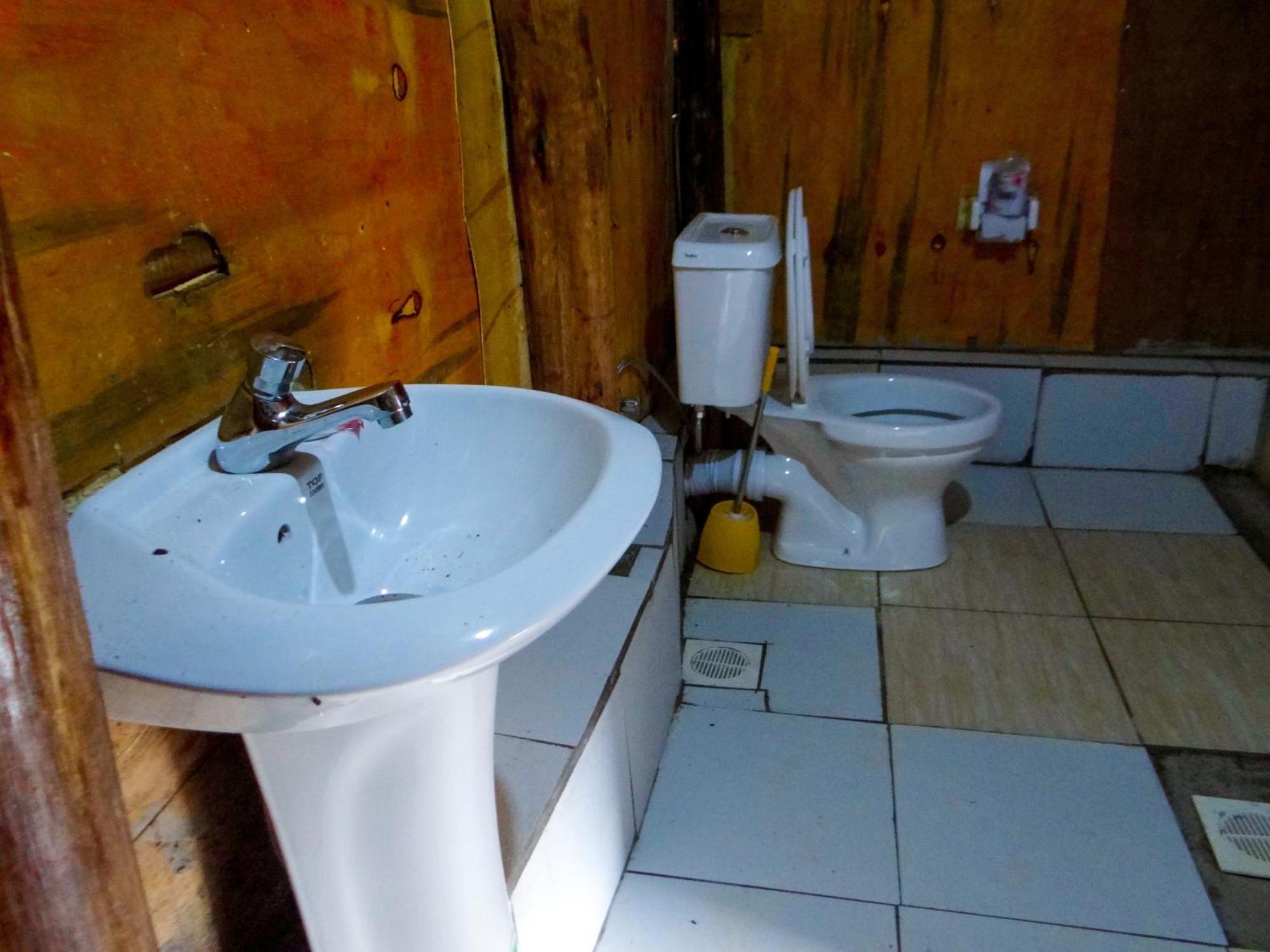Mutanda Eco Community Center Hotel Kisoro Kültér fotó